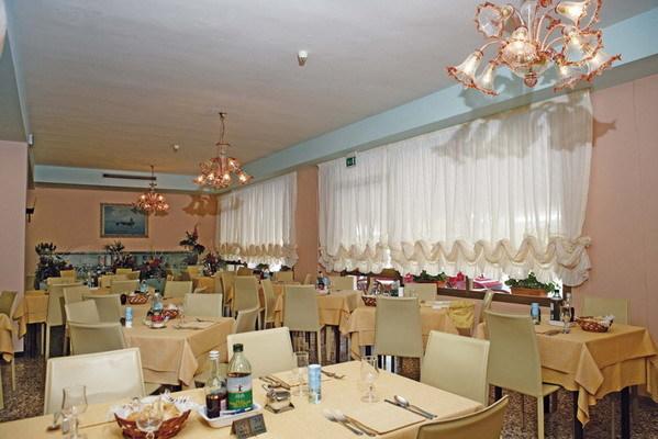 Hotel Vienna 卡奥莱 外观 照片